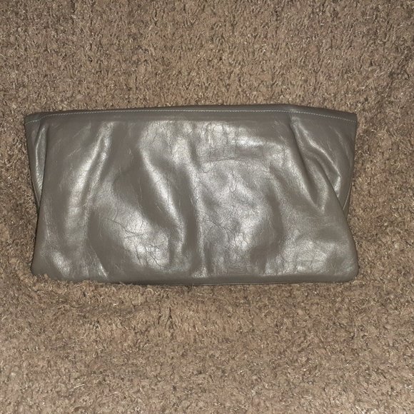 RUDSAK-Foldover-Ruched-Clutch - Picture 3 of 8